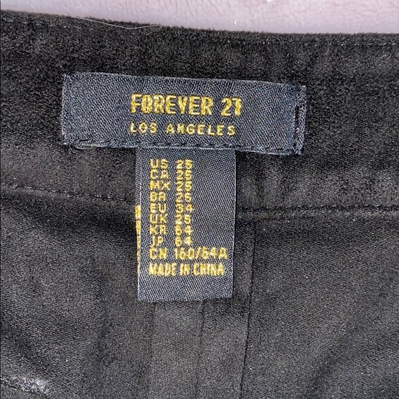 Shorts - Picture 5 of 5